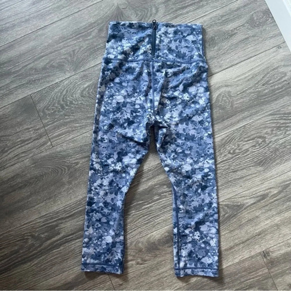 Run with the Waves Crop 21" - Picture 4 of 8